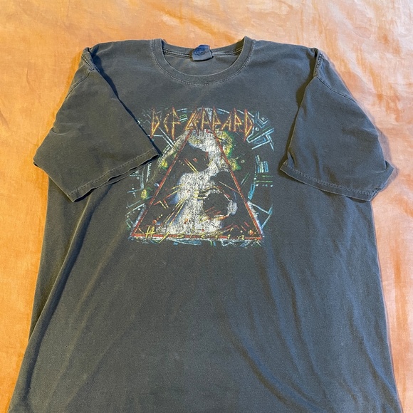 Vintage Def Leopard Shirt - Picture 2 of 5